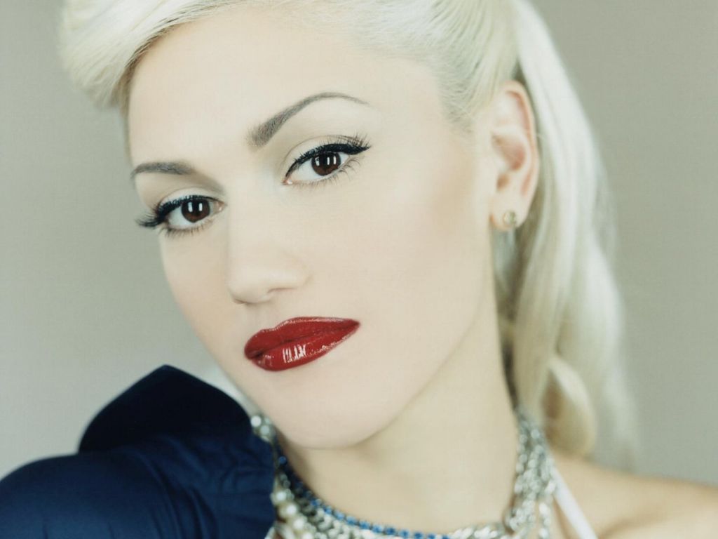 GirlfriendsMeet-Gwen-Stefani-09