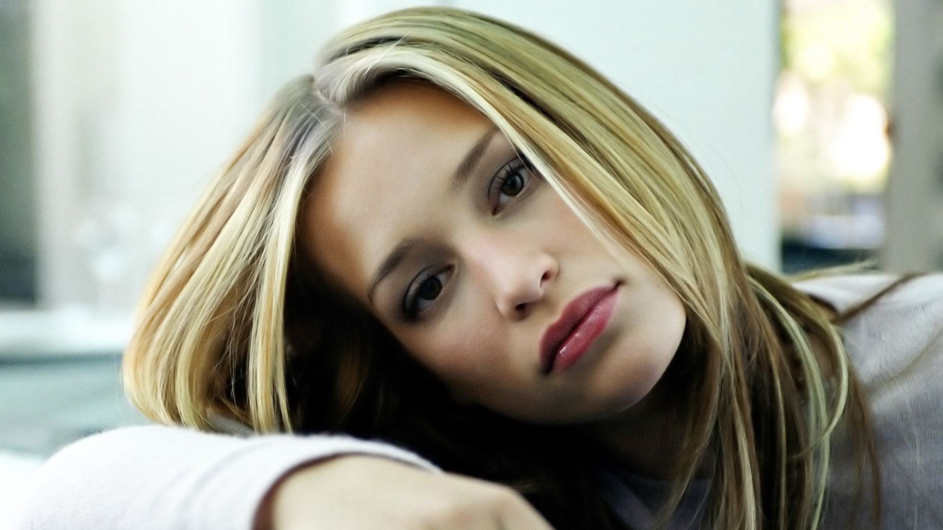 Piper-Perabo-34