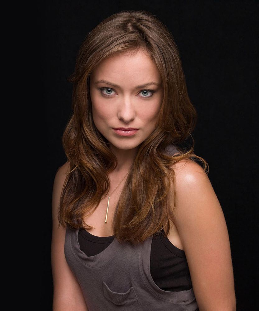 WCW-WomenCushWednesday-Olivia-Wilde-02