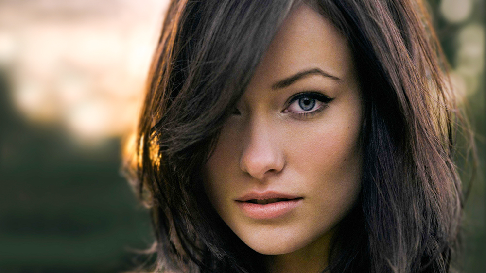 WCW-WomenCushWednesday-Olivia-Wilde-12