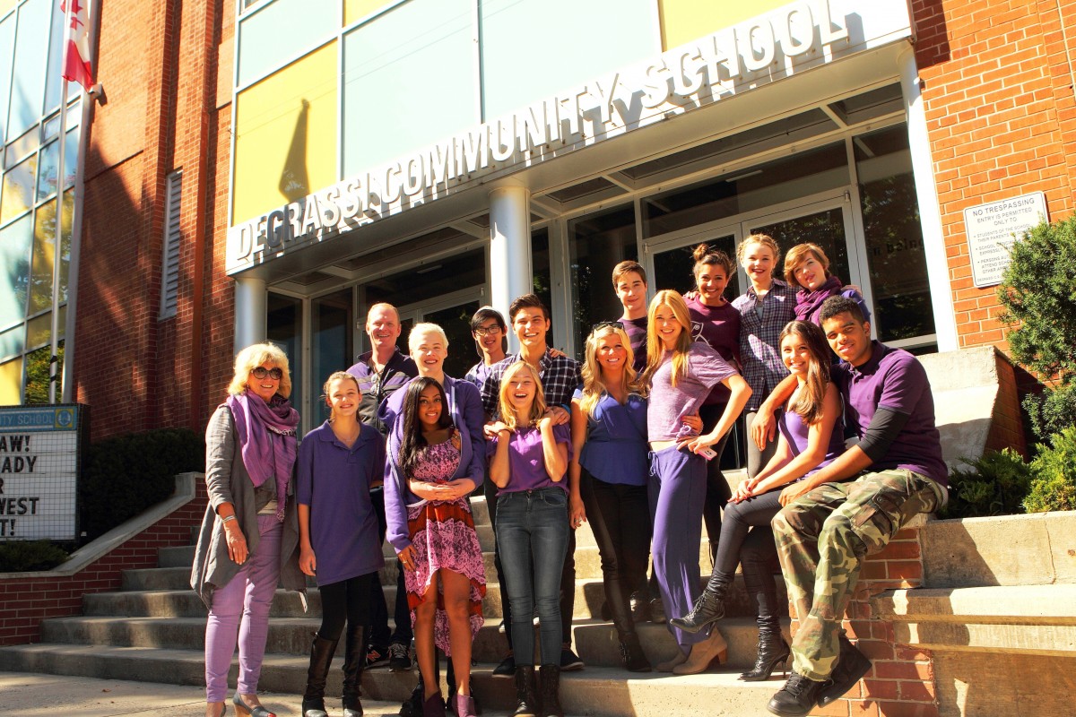 degrassi-cast-wear-purple-for-spirit-day