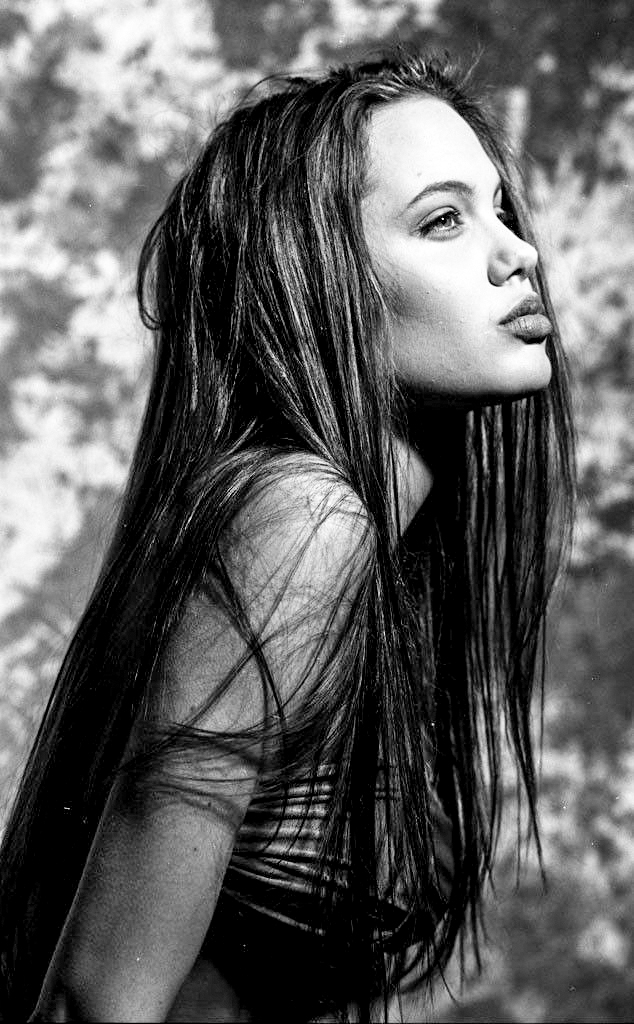 Angelina Jolie-004