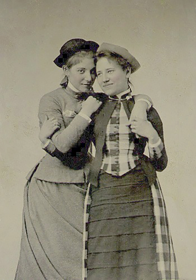 1887-Mount-Holyoke-students-lg