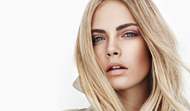 Cara-Delevingne-Burberry-Beauty